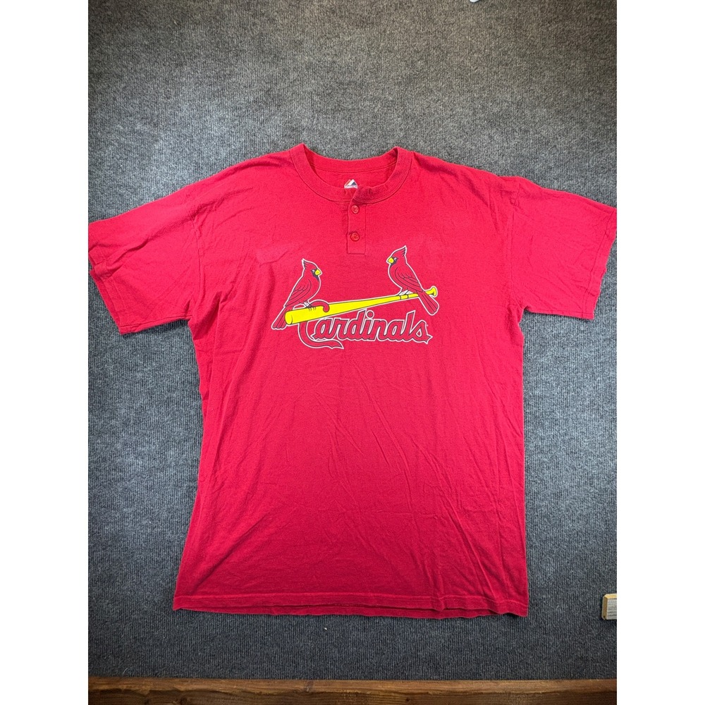Majestic St Louis Cardinals Red Henley Graphic T-Shirt Mens 2XL Short Sleeve